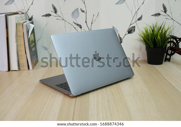 Review Apple MacBook Pro